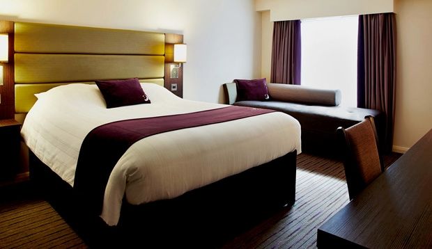 Premier Inn Birmingham City Centre Broad Street Екстериор снимка